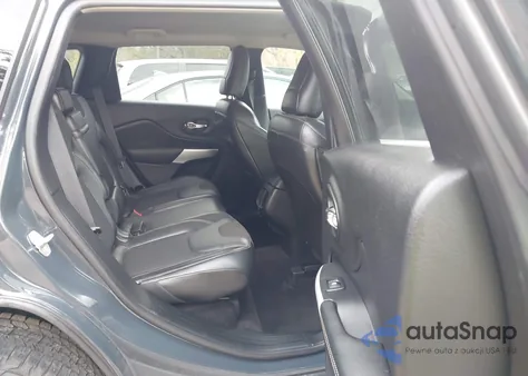 2018 Jeep Cherokee Latitude Plus Fwd из США, поврежденный, VIN 1C4PJLLB5JD584027